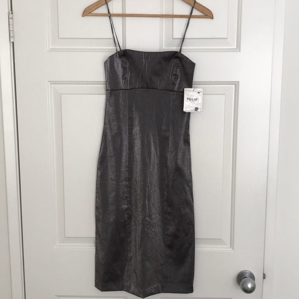 Perfect for Holiday Season Guess dress🎄